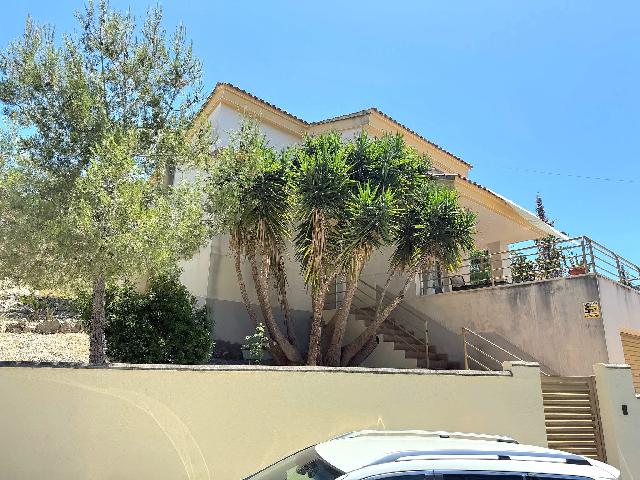Imagen 30 Inmueble 303813 - Casa Aislada en venta en Calafell / En la urb Valldemar.