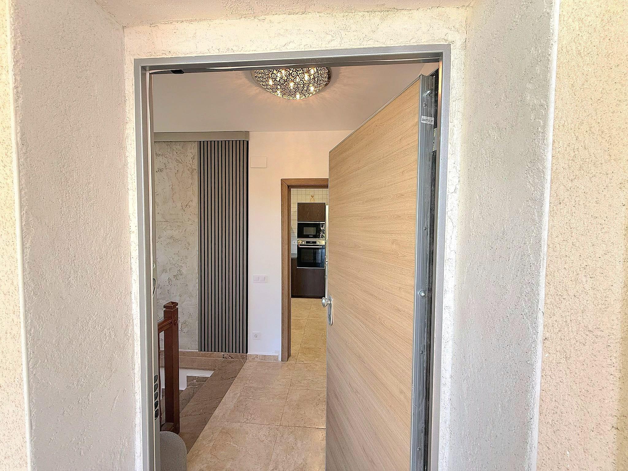 Imagen 3 Casa Aislada en venta en Calafell / En la urb Valldemar.