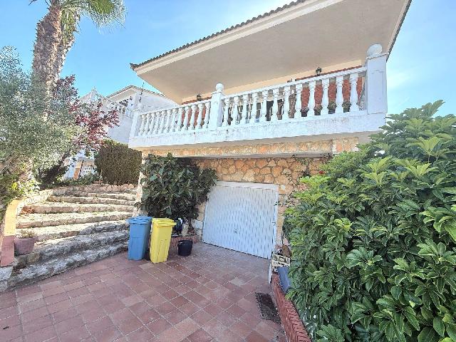 Imagen 1 Inmueble 303943 - Casa Aislada en venta en Vendrell (El) / Vendrell ( Tarragona)  en la urb. Nou Vendrell