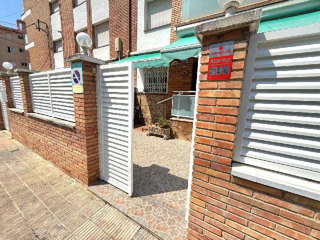 Imagen 2 Inmueble 304934 - Planta Baja en venta en Calafell / Segunda línea de mar 