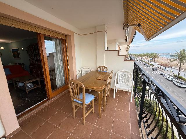Imagen 13 Inmueble 305276 - Apto. Playa en venta en Calafell / Primera línea de playa, una ubicación excepcional.