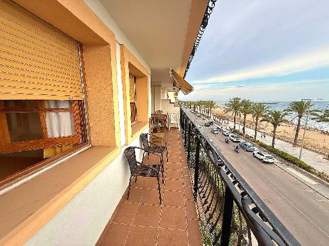 Imagen 10 Inmueble 305276 - Apto. Playa en venta en Calafell / Primera línea de playa, una ubicación excepcional.