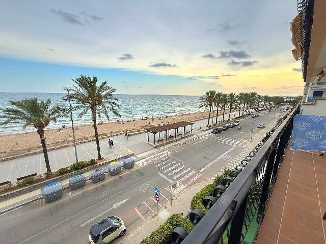 Imagen 9 Inmueble 305276 - Apto. Playa en venta en Calafell / Primera línea de playa, una ubicación excepcional.