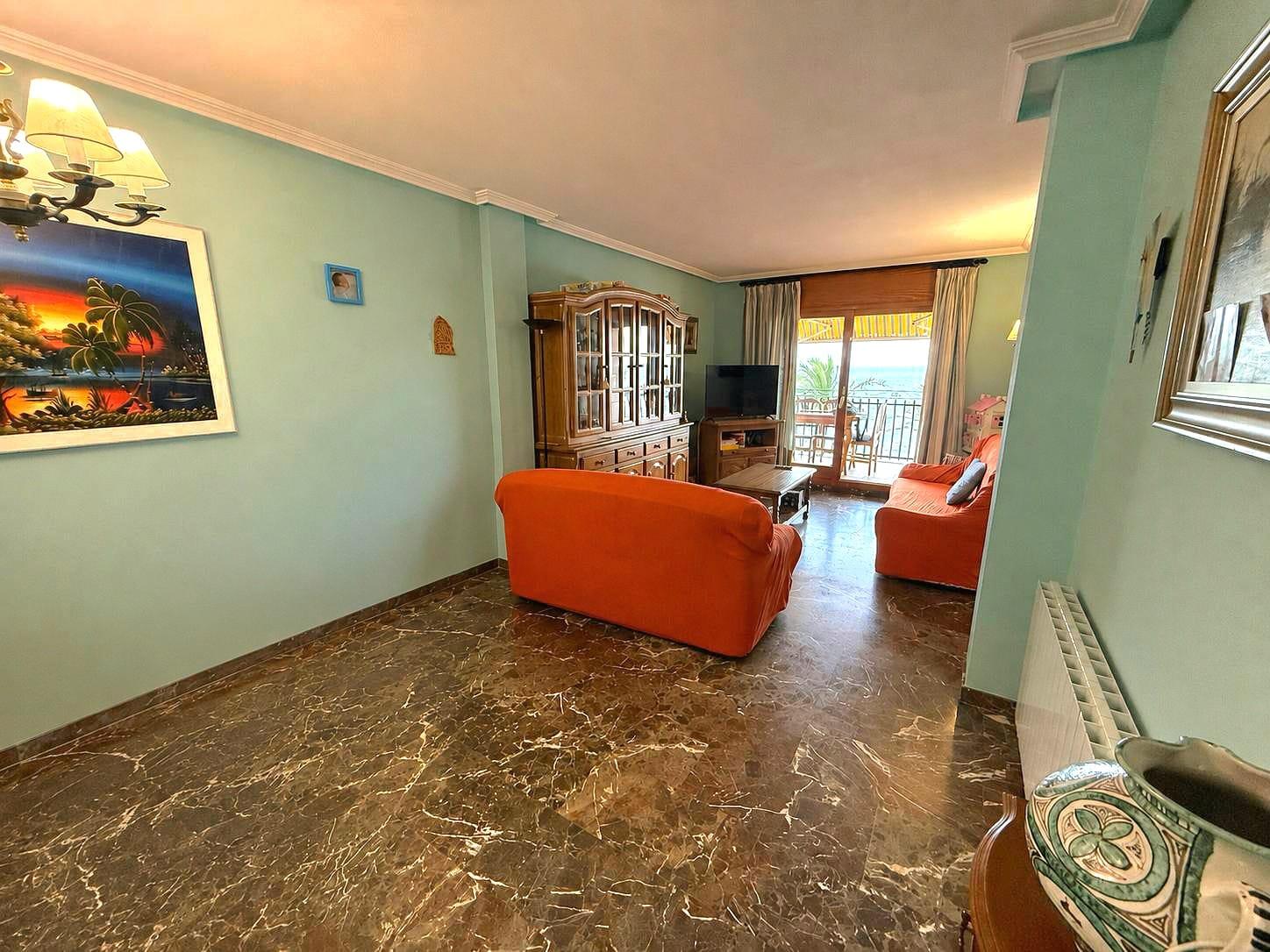 Imagen 5 Apto. Playa en venta en Calafell / Primera línea de playa, una ubicación excepcional.