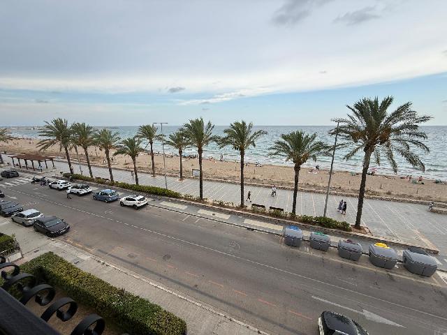 Imagen 3 Inmueble 305276 - Apto. Playa en venta en Calafell / Primera línea de playa, una ubicación excepcional.
