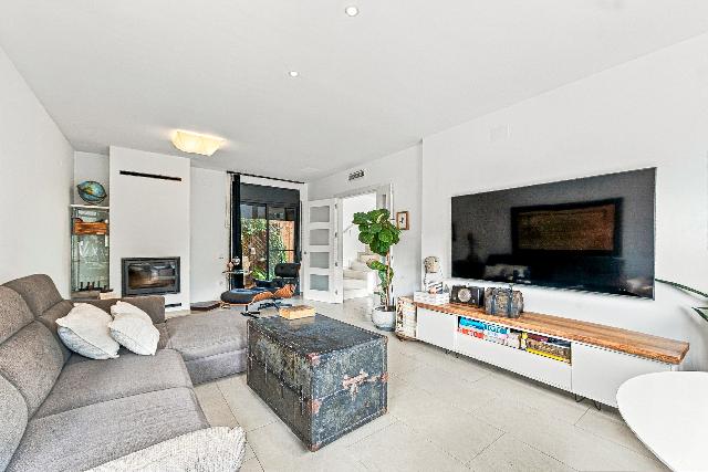 Imagen 5 Inmueble 305513 - Casa Aislada en venta en Cunit / Urbanización Costa Cunit 
