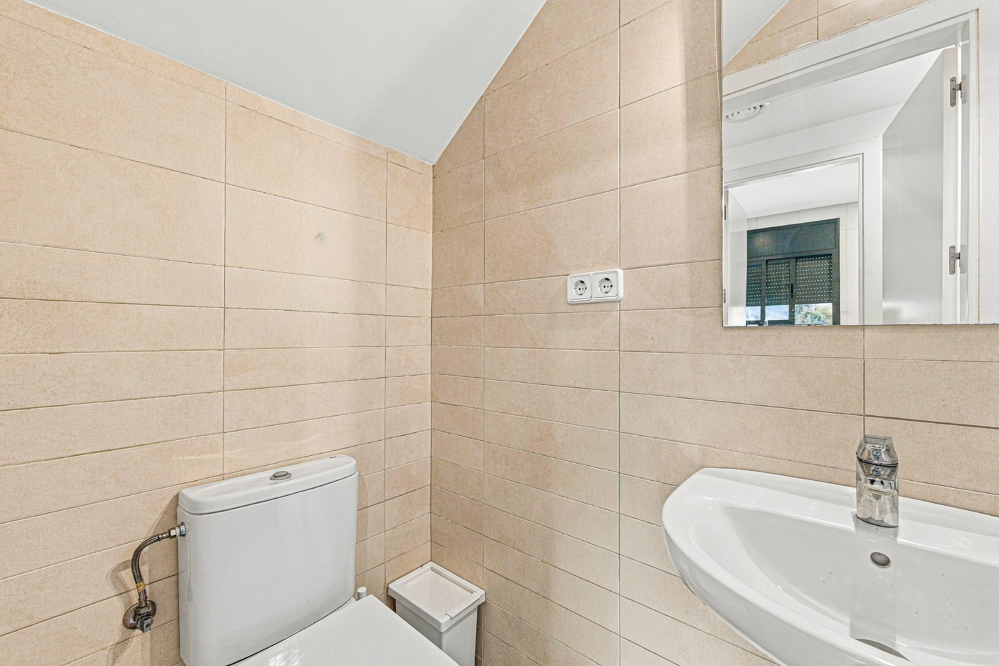 Imagen 15 Casa Aislada en venta en Cunit / Urbanización Costa Cunit 