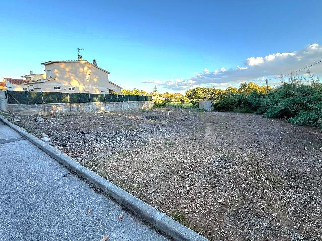 Imagen 1 Inmueble 306709 - Solar Urbano en venta en Banyeres Del Penedès / Urbanización Casa Roja 