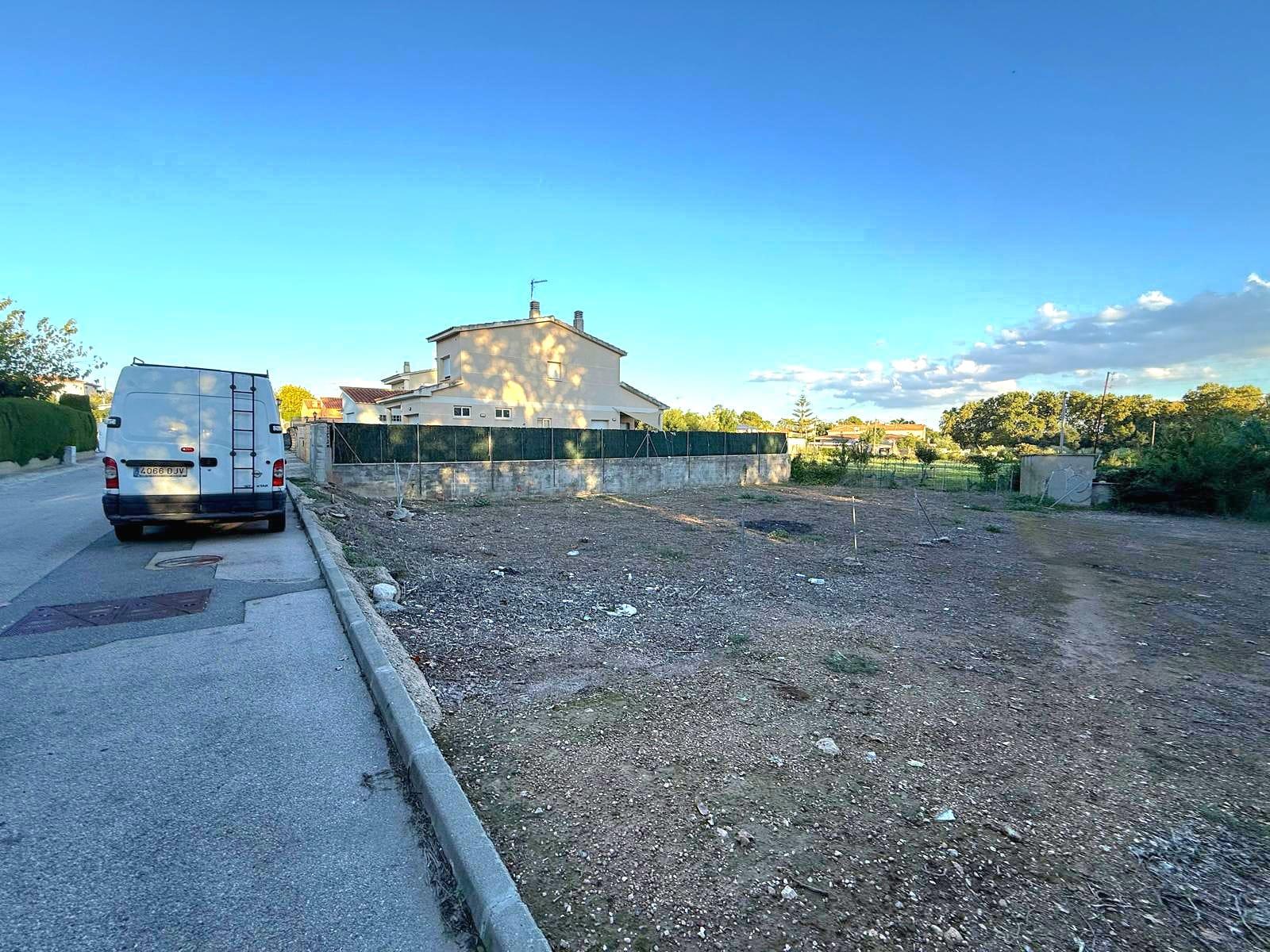 Imagen 4 Solar Urbano en venta en Banyeres Del Penedès / Urbanización Casa Roja 