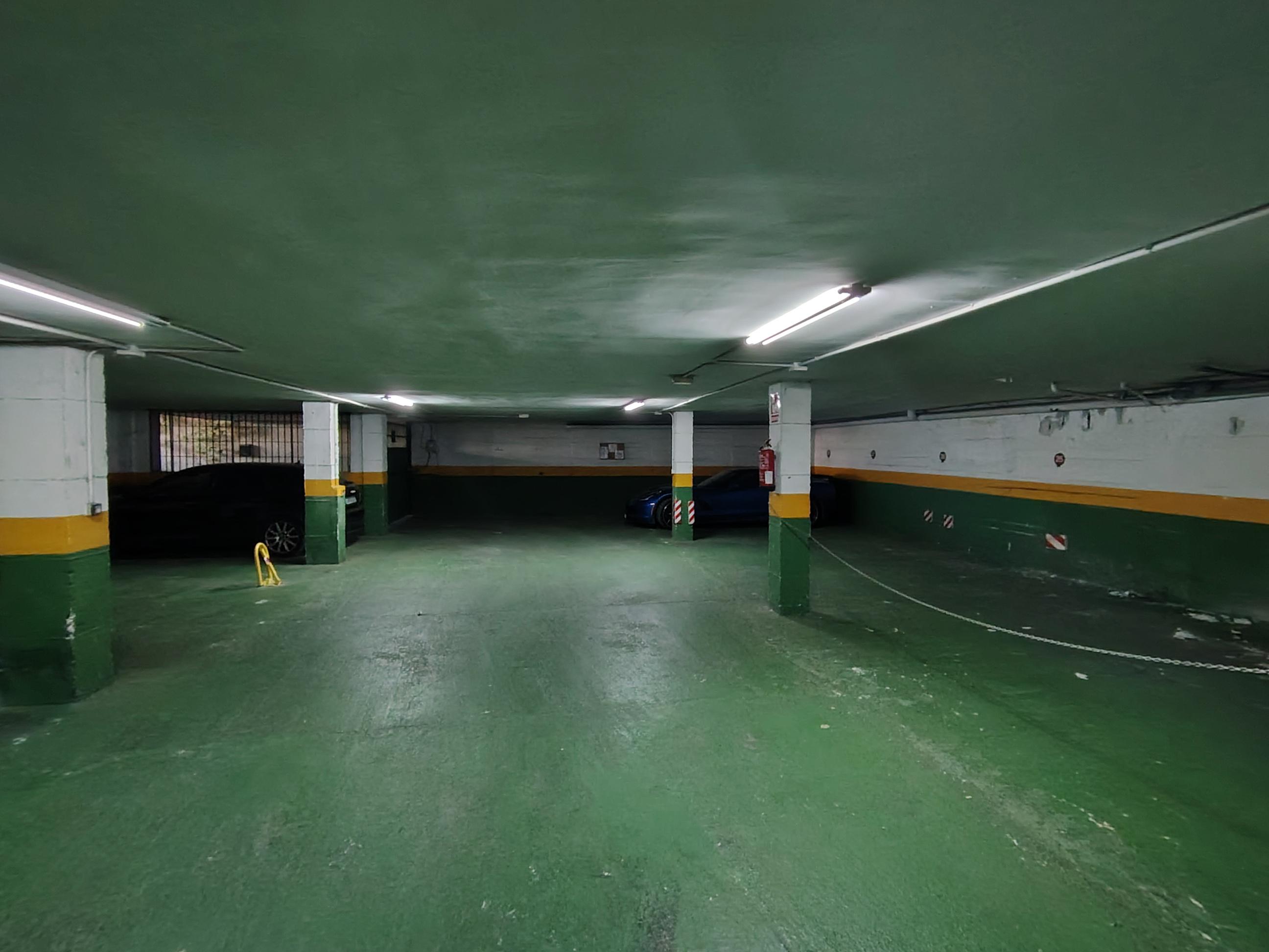 Imagen 6 Parking Coche en venta en Benalmádena / Av Del Mar 12, frente a puerto Marina