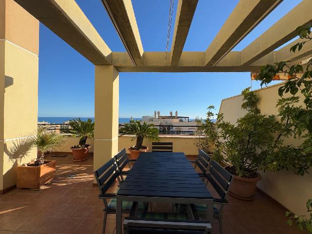 Imagen 3 Inmueble 302785 - Ático en venta en Torremolinos / Está Ubicado Junto a la Montaña y La Naturaleza