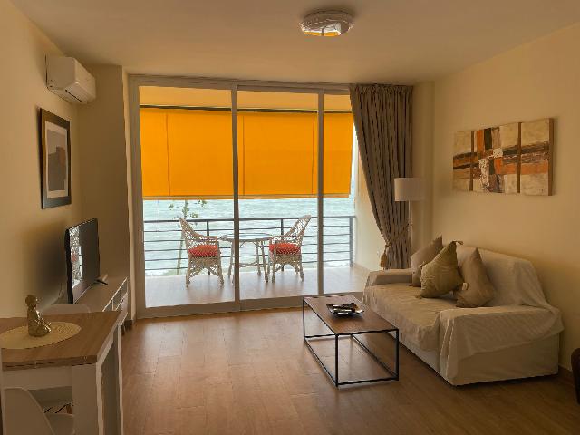 Imagen 4 Inmueble 302786 - Estudio en venta en Torremolinos / Primera linea de playa 