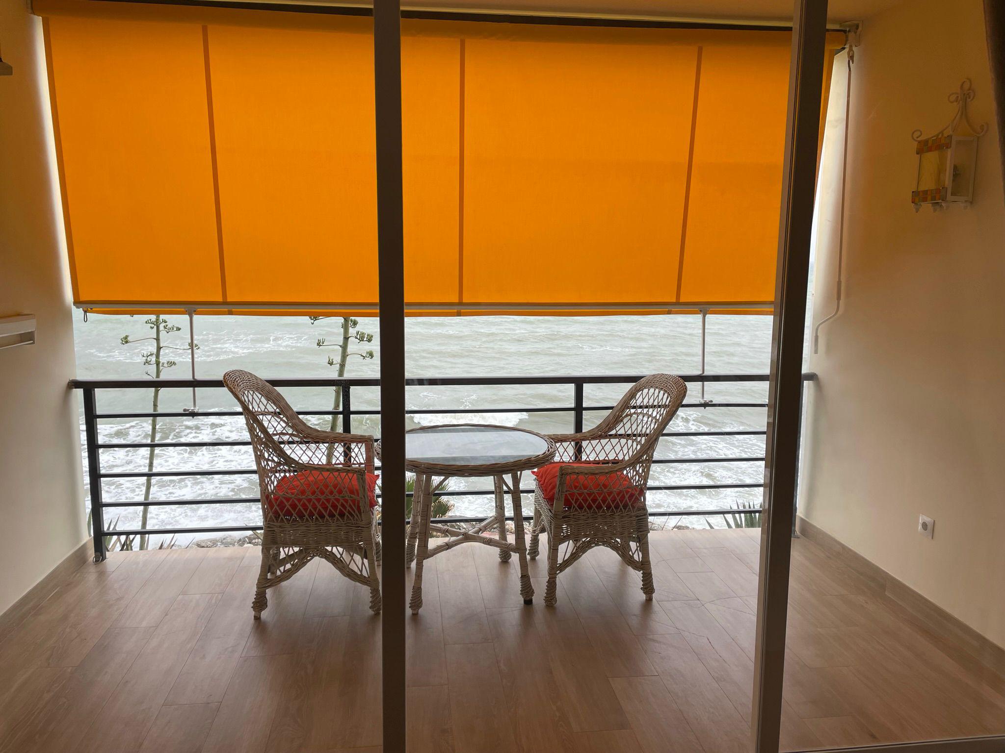Imagen 5 Estudio en venta en Torremolinos / Primera linea de playa 