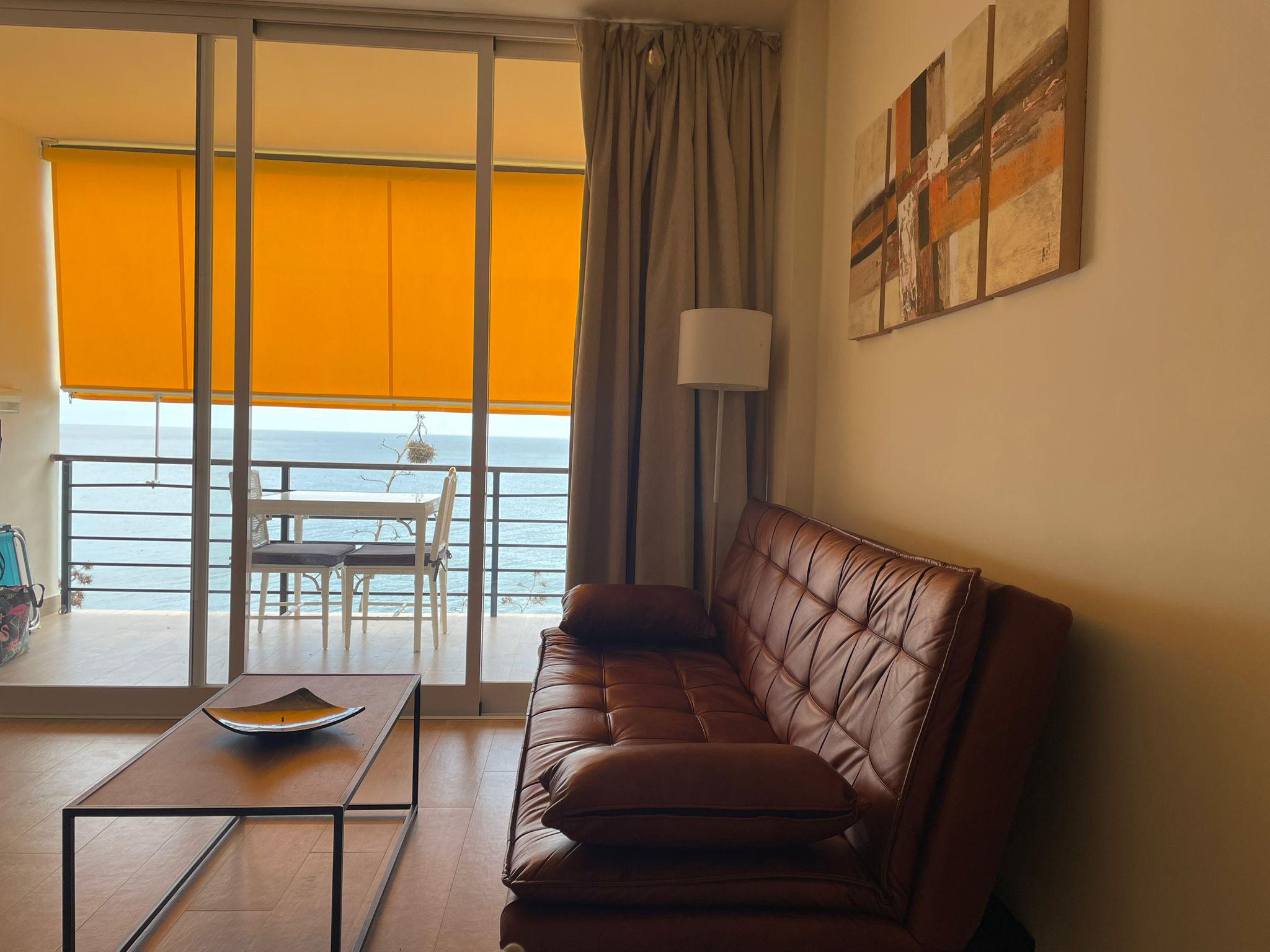 Imagen 21 Estudio en venta en Torremolinos / Primera linea de playa 