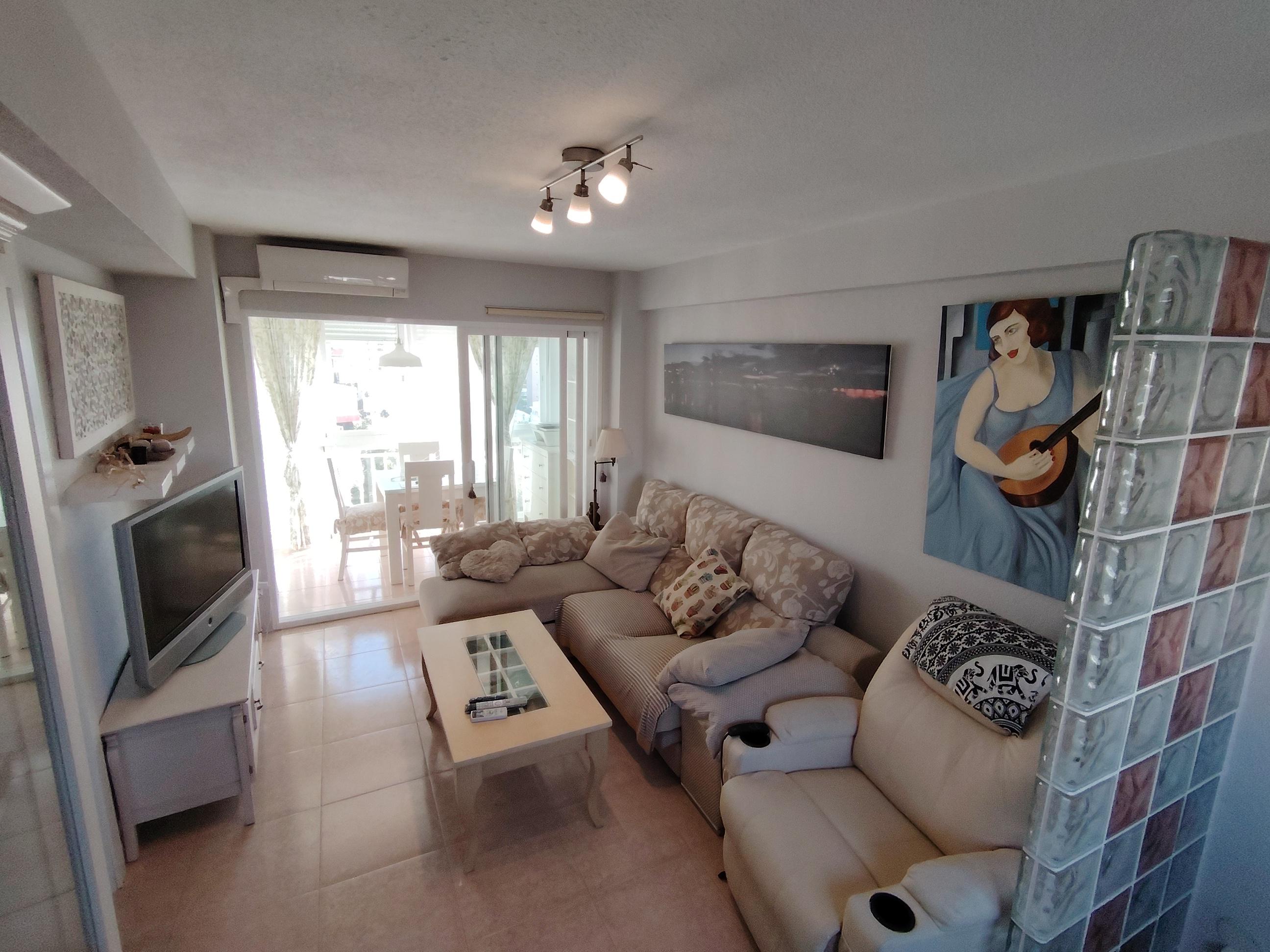 Imagen 5 Apartamento en venta en Torremolinos / Cerca de la playa y centro de Torremolinos 