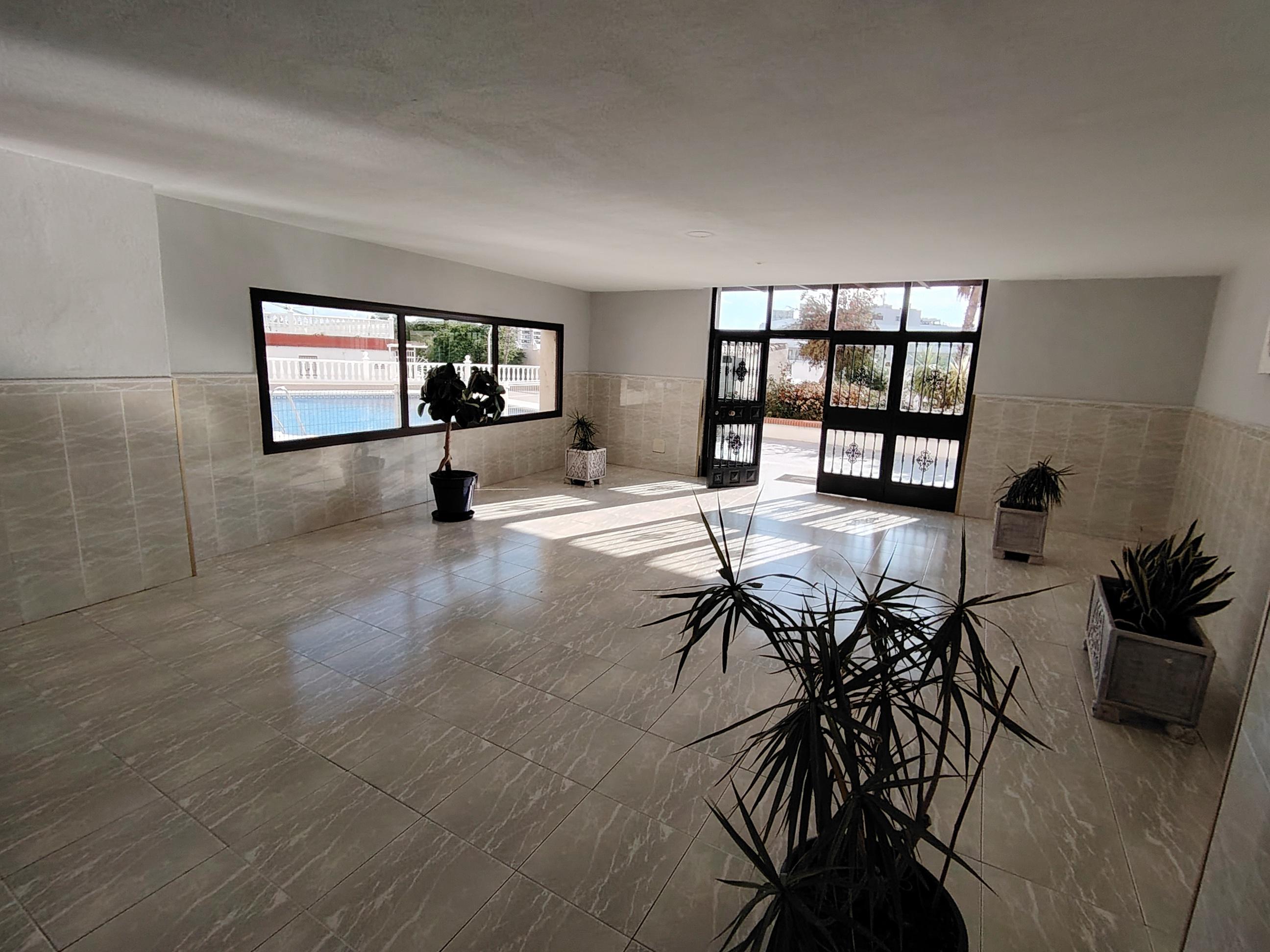 Imagen 23 Apartamento en venta en Torremolinos / Cerca de la playa y centro de Torremolinos 