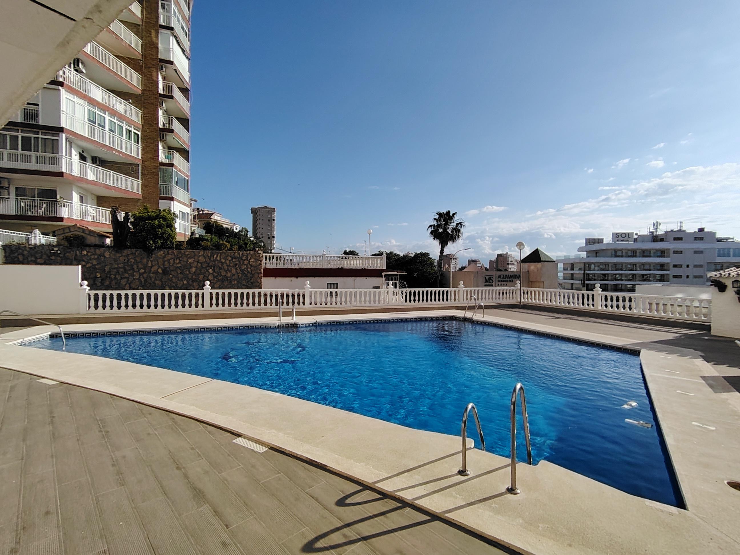 Imagen 20 Apartamento en venta en Torremolinos / Cerca de la playa y centro de Torremolinos 