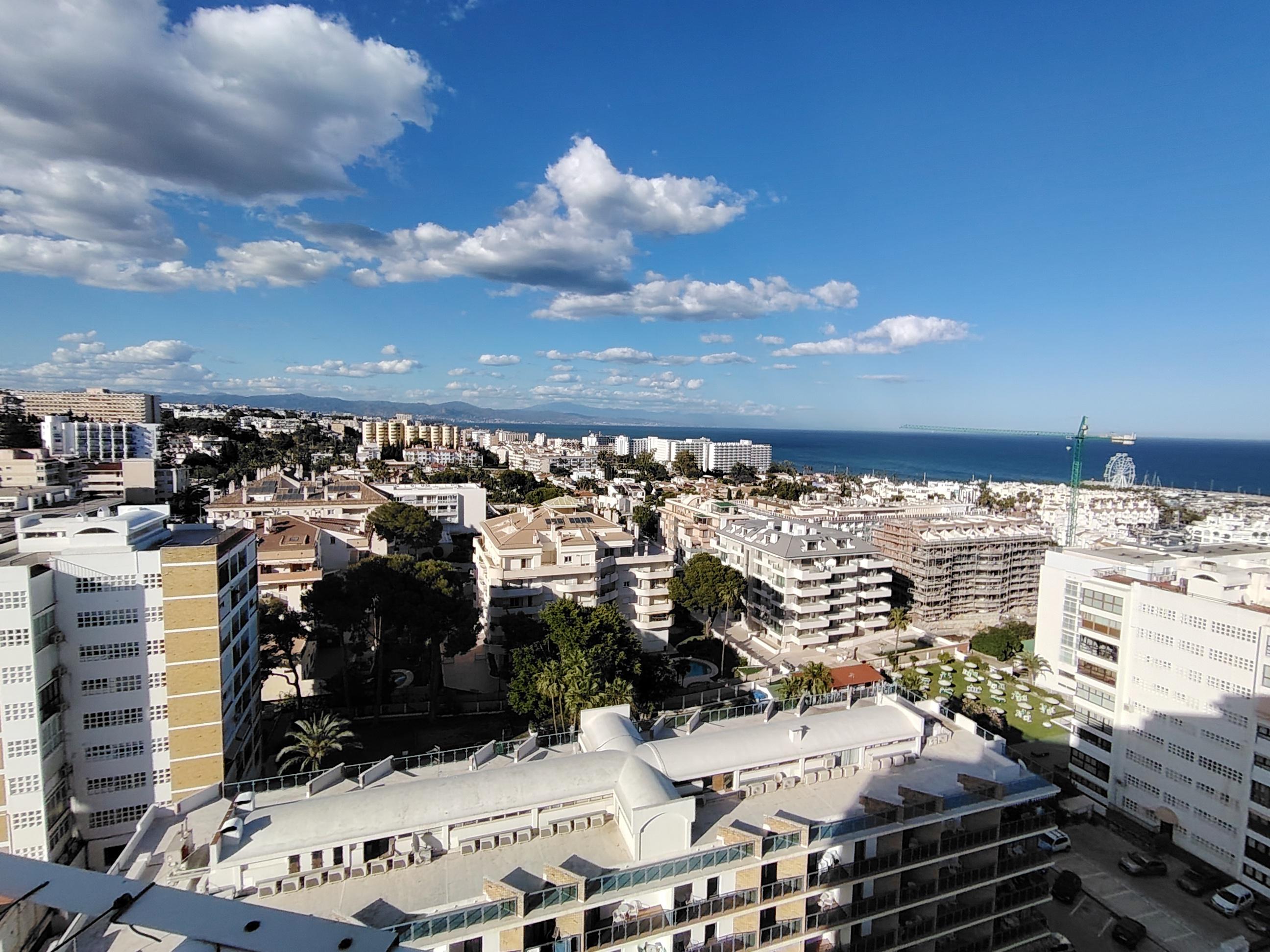 Imagen 12 Apartamento en venta en Benalmádena / A100 mts de puerto Marina, 50 mts de av Antonio Machado