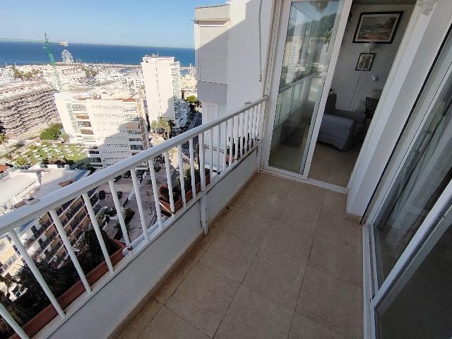 Imagen 5 Inmueble 303048 - Apartamento en venta en Benalmádena / A100 mts de puerto Marina, 50 mts de av Antonio Machado