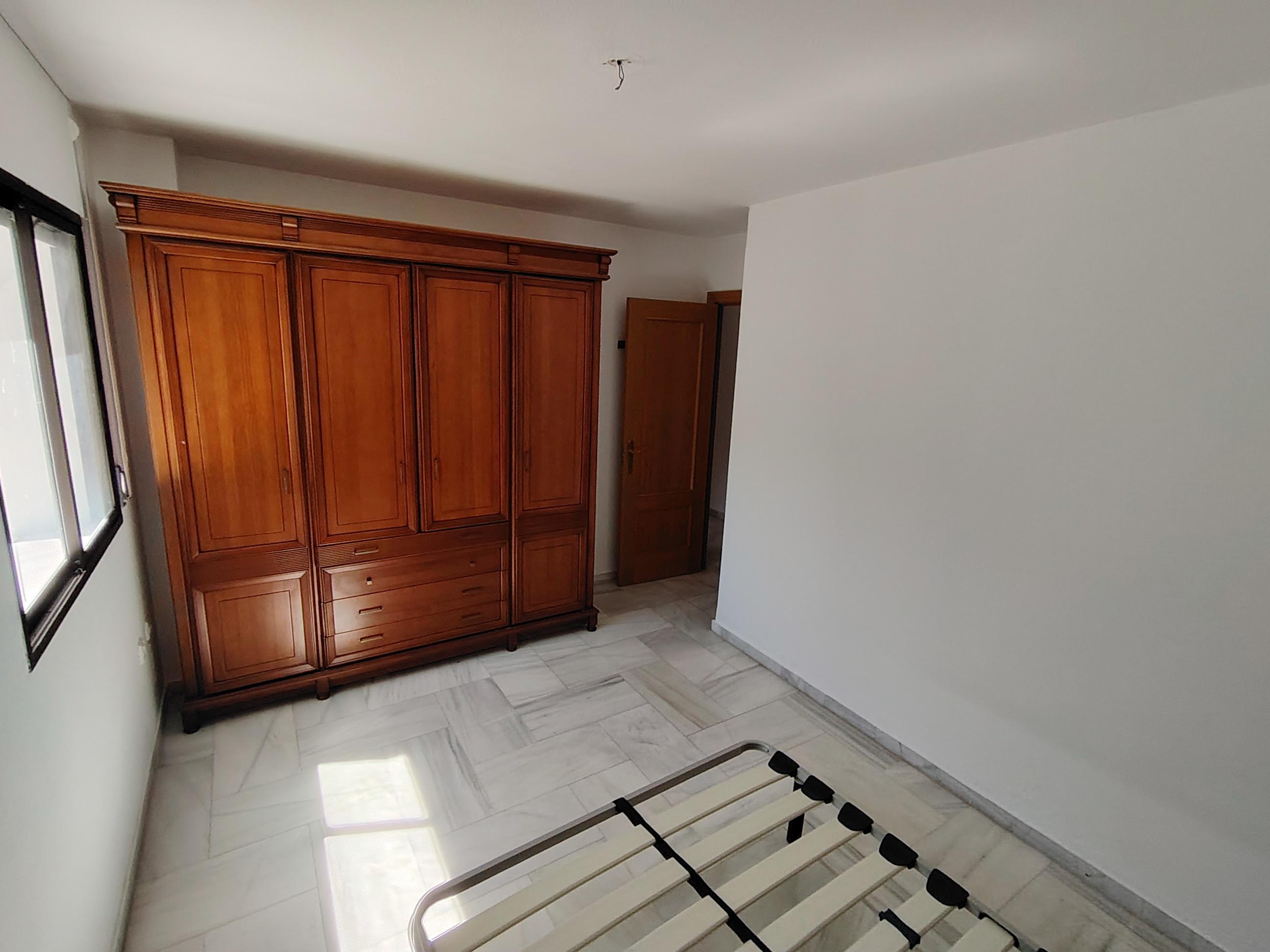 Imagen 8 Apartamento en venta en Torremolinos / Segunda linea de playa, a 100 mts del mar  