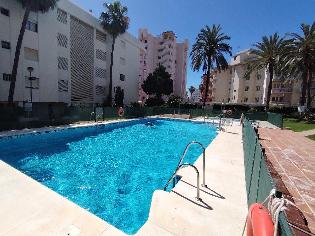 Imagen 3 Inmueble 303089 - Apartamento en venta en Torremolinos / Segunda linea de playa, a 100 mts del mar  