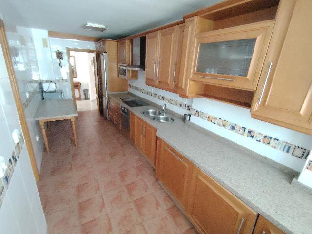 Imagen 2 Inmueble 303089 - Apartamento en venta en Torremolinos / Segunda linea de playa, a 100 mts del mar  