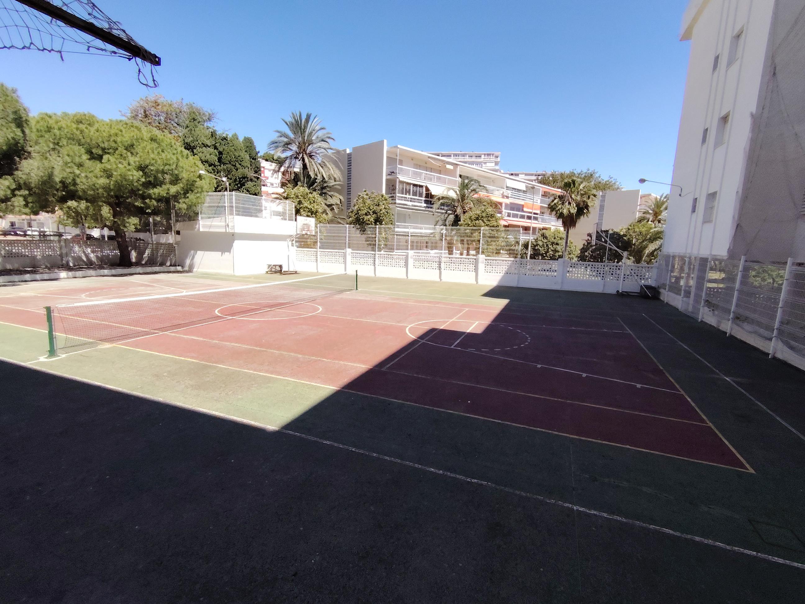 Imagen 16 Apartamento en venta en Torremolinos / Segunda linea de playa, a 100 mts del mar  