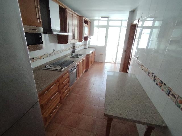 Imagen 4 Inmueble 303089 - Apartamento en venta en Torremolinos / Segunda linea de playa, a 100 mts del mar  