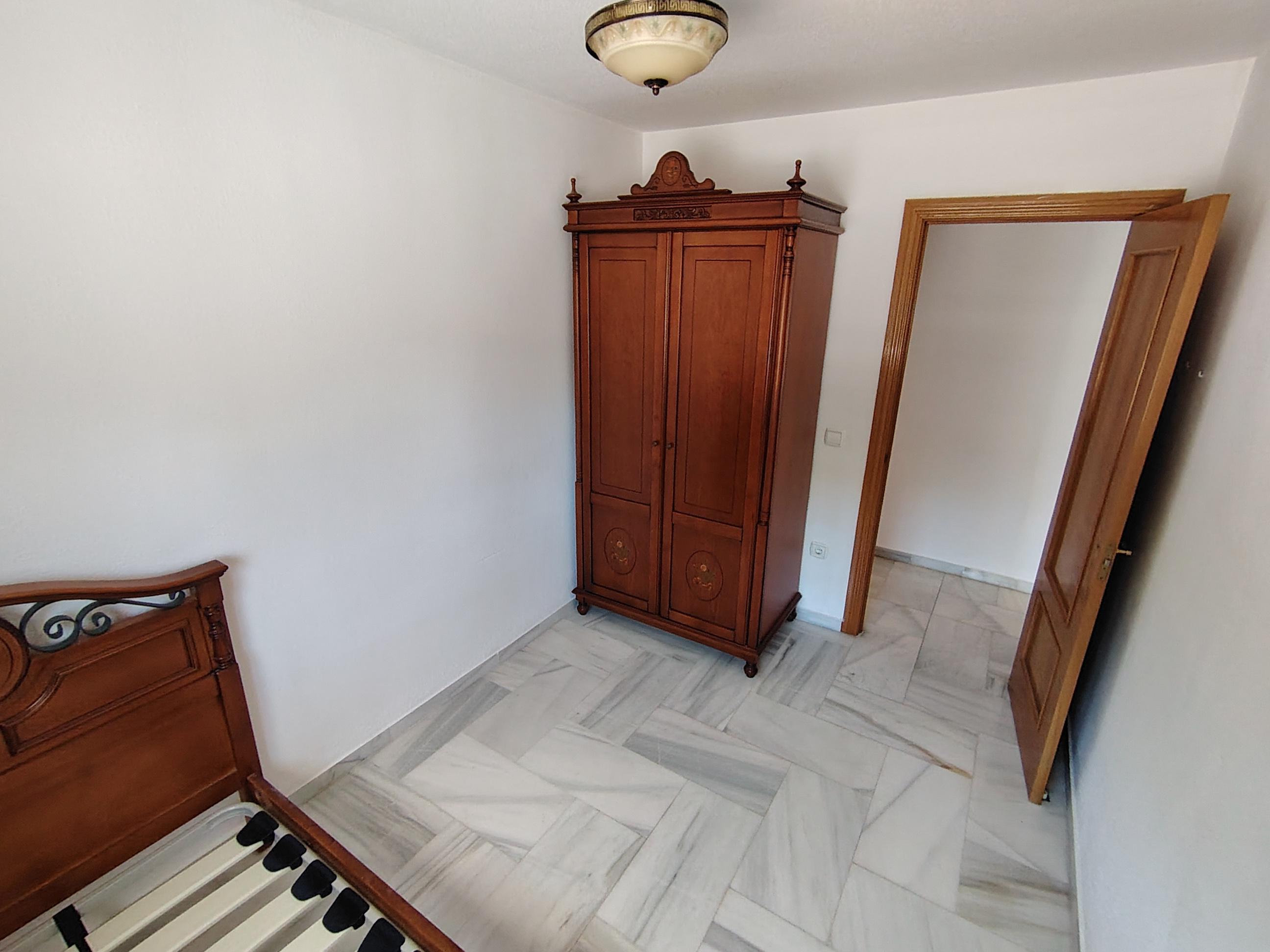 Imagen 23 Apartamento en venta en Torremolinos / Segunda linea de playa, a 100 mts del mar  