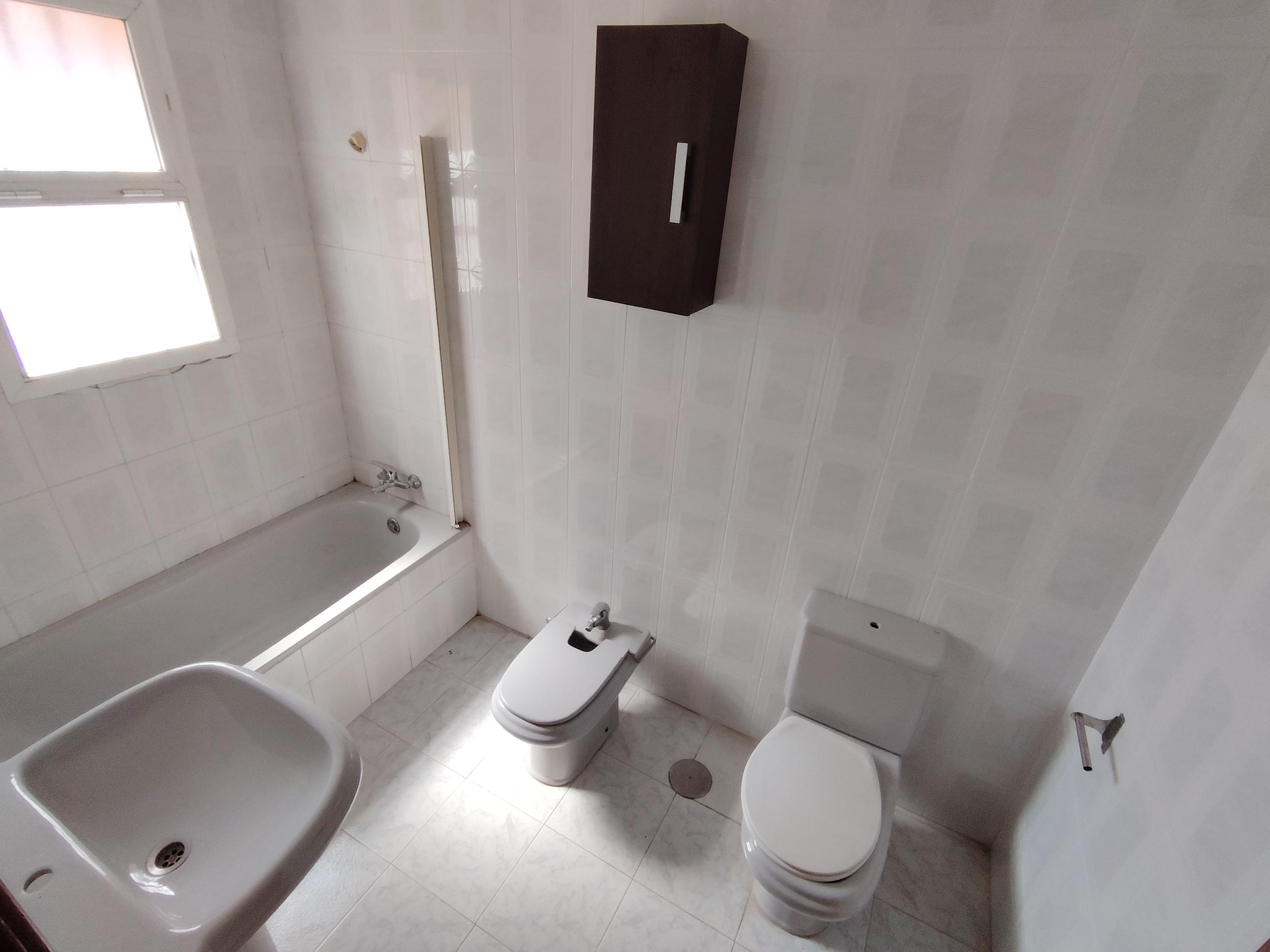Imagen 12 Casa Pareada en venta en Alhaurín De La Torre / Muy cerca del mercadona sobre av de la Sol...