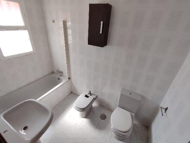 Imagen 12 Inmueble 303156 - Casa Pareada en venta en Alhaurín De La Torre / Muy cerca del mercadona sobre av de la Sol...