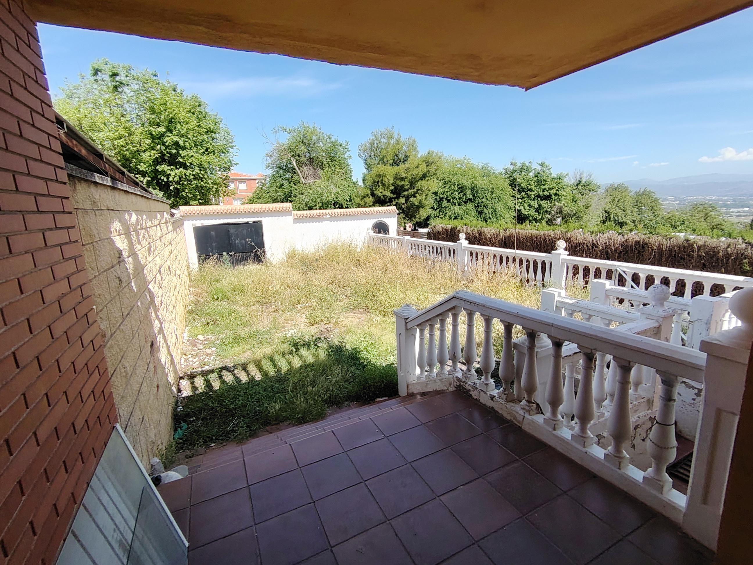 Imagen 11 Casa Pareada en venta en Alhaurín De La Torre / Muy cerca del mercadona sobre av de la Sol...