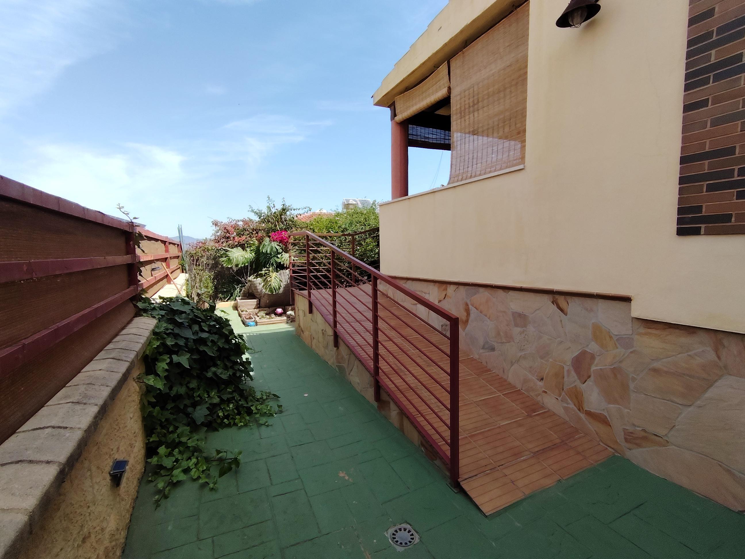 Imagen 10 Casa Pareada en venta en Alhaurín De La Torre / Urbanización Retamar 