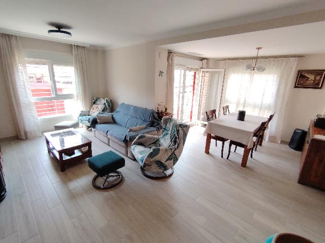 Imagen 1 Inmueble 303354 - Casa Pareada en venta en Alhaurín De La Torre / Urbanización Retamar 