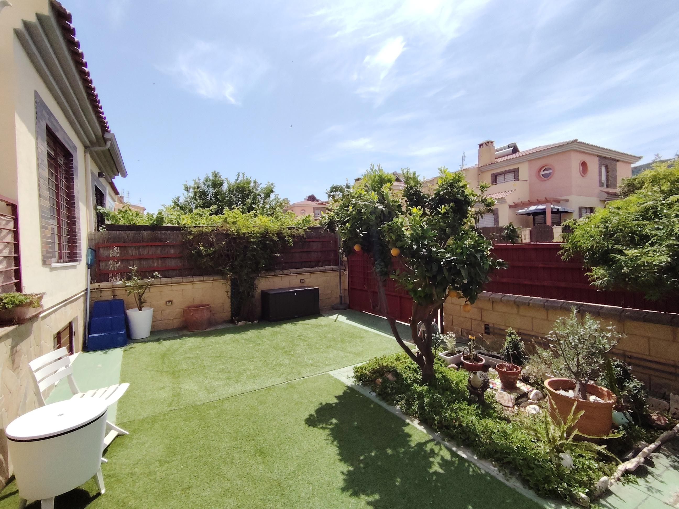 Imagen 22 Casa Pareada en venta en Alhaurín De La Torre / Urbanización Retamar 