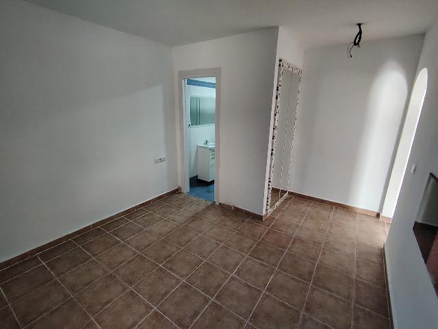 Imagen 5 Inmueble 303366 - Planta Baja en venta en Benalmádena / A 100 mts de la rotonda de los molinetes