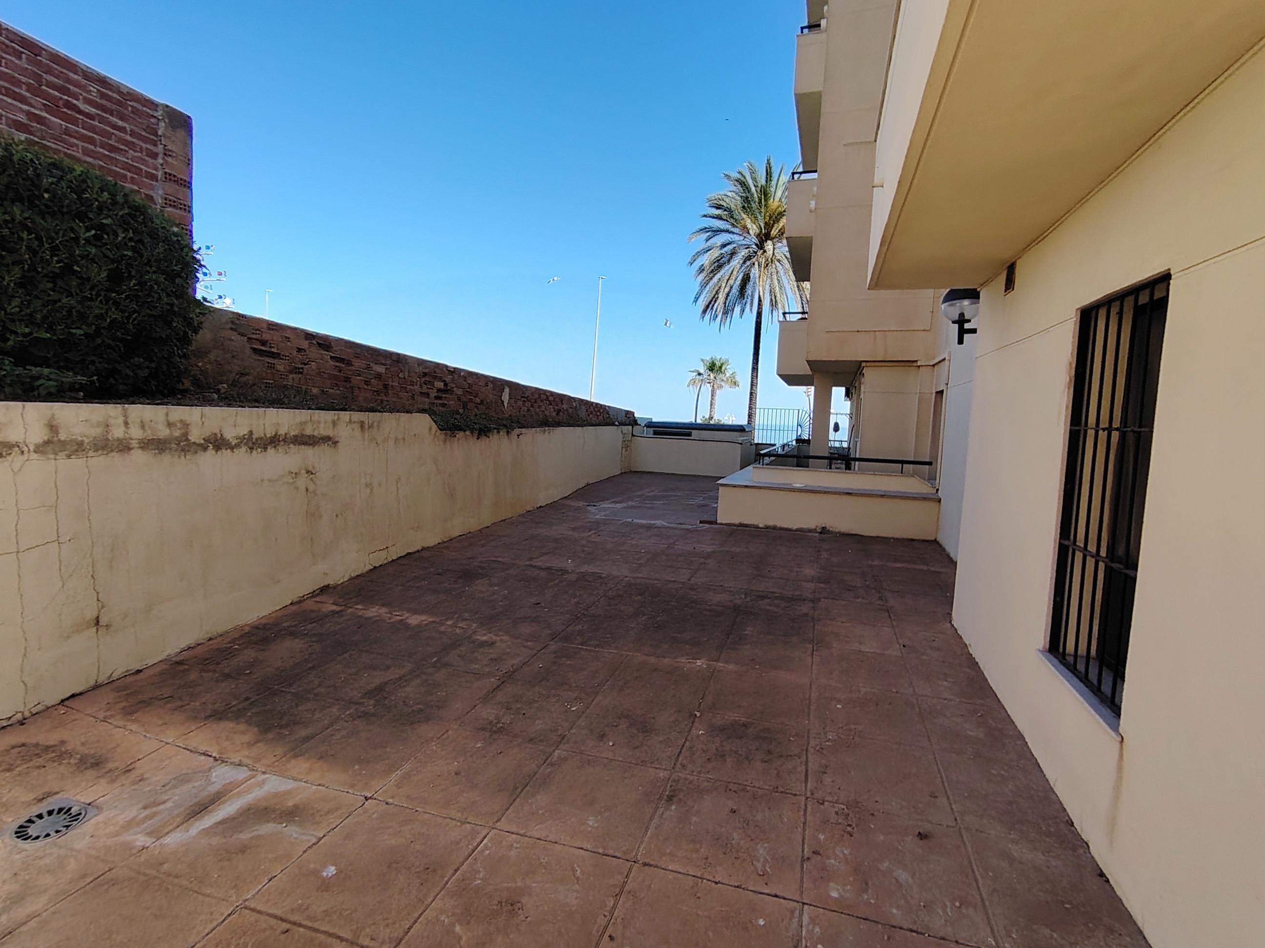 Imagen 6 Planta Baja en venta en Benalmádena / A 100 mts de la rotonda de los molinetes