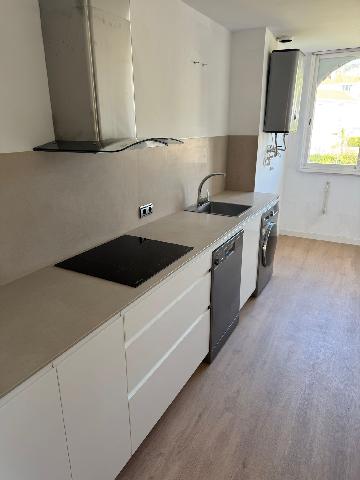 Imagen 3 Inmueble 303431 - Ático en venta en Torremolinos / Cerca de Av. Alcalde Miguel Escalona Quesada