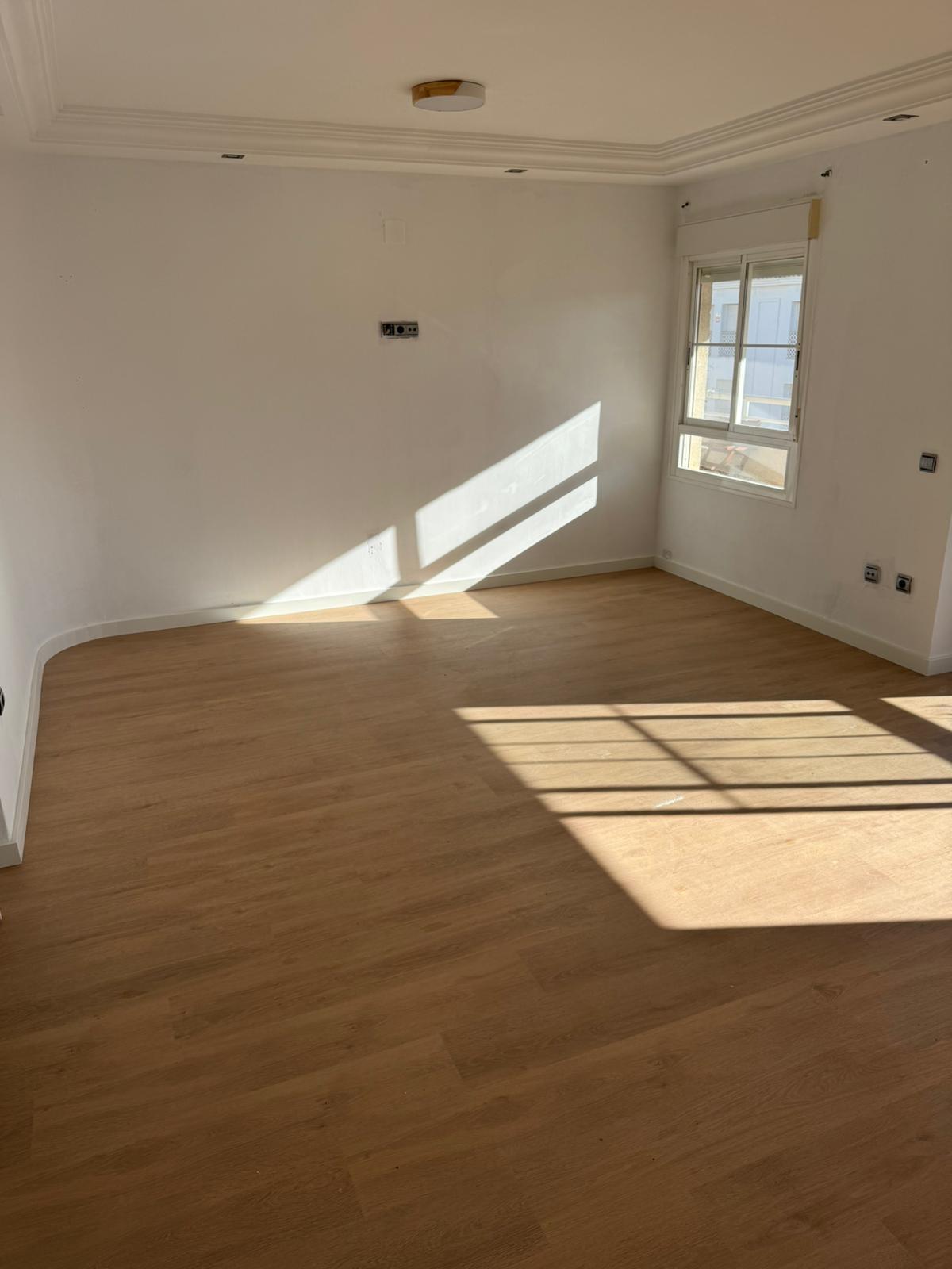 Imagen 18 Ático en venta en Torremolinos / Cerca de Av. Alcalde Miguel Escalona Quesada