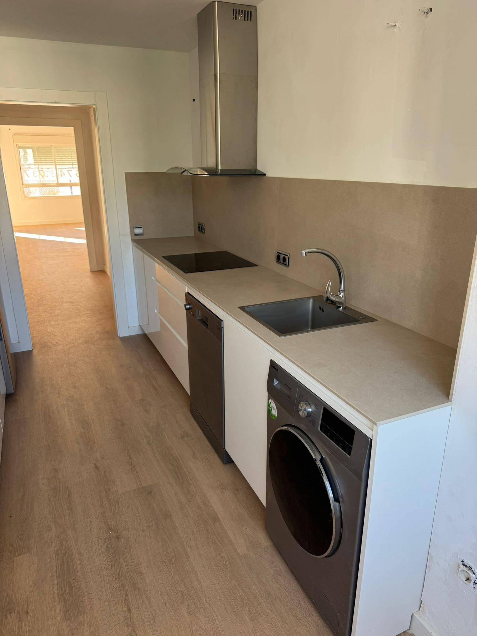 Imagen 12 Ático en venta en Torremolinos / Cerca de Av. Alcalde Miguel Escalona Quesada