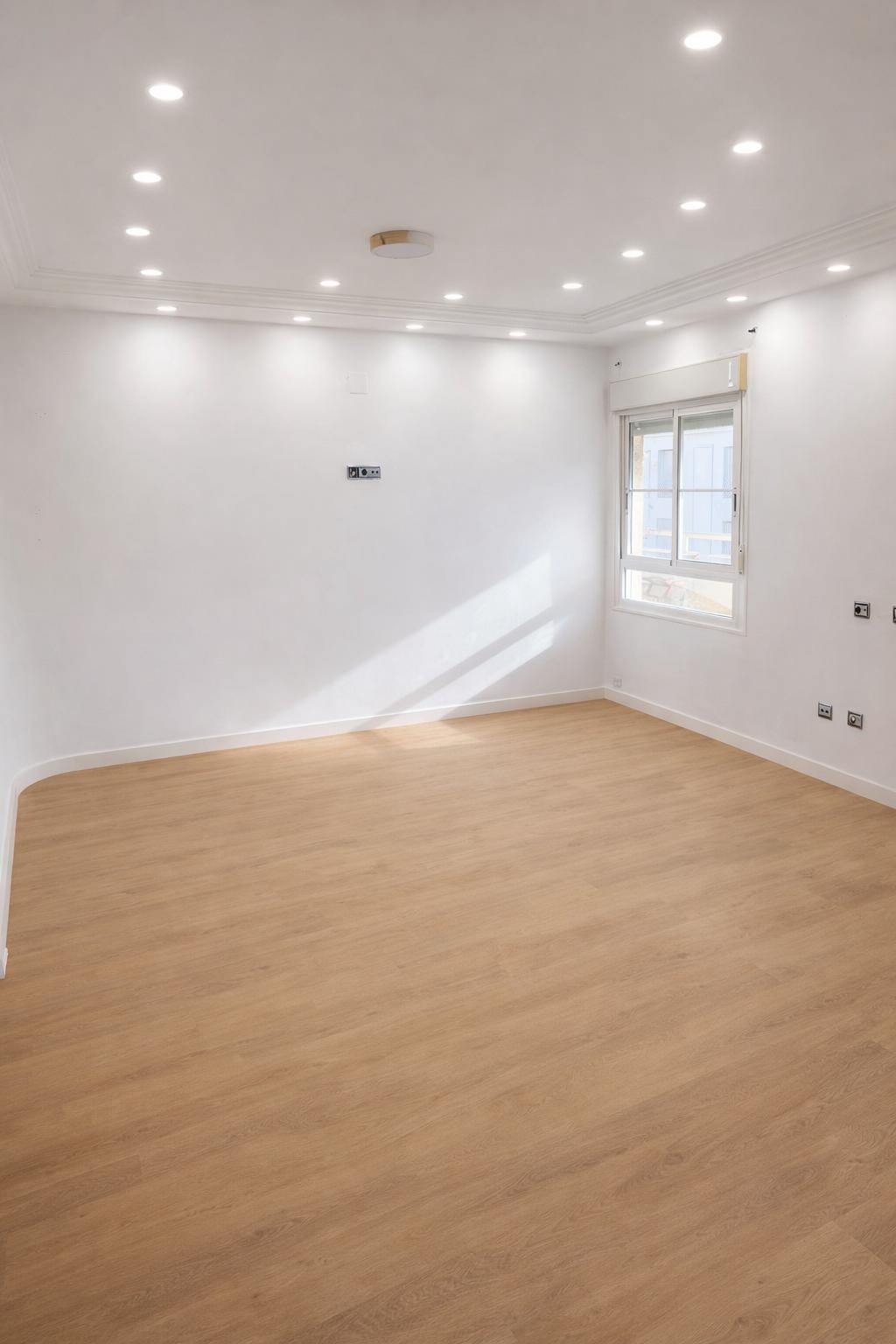 Imagen 23 Ático en venta en Torremolinos / Cerca de Av. Alcalde Miguel Escalona Quesada