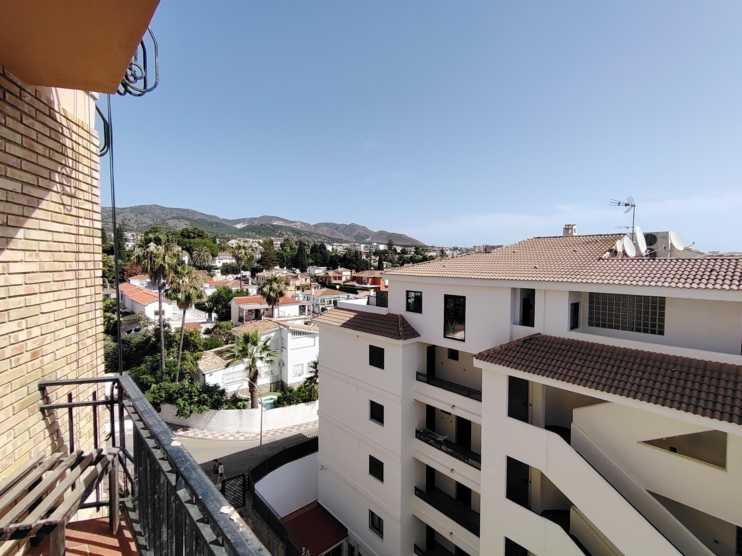 Imagen 1 Estudio en venta en Benalmádena / Frente hotel Siroco, edificio Doramar, 150 mts del mar 