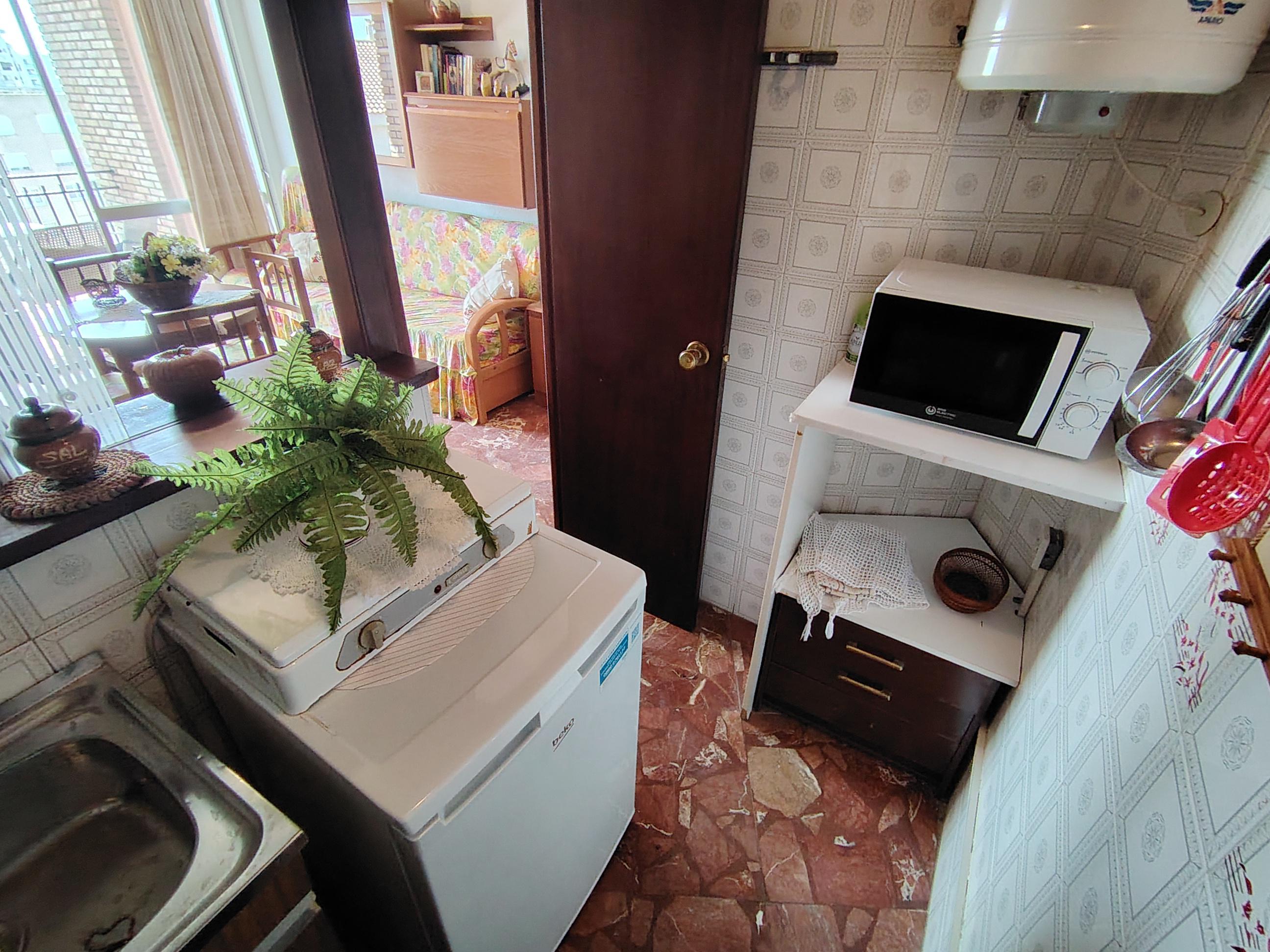 Imagen 11 Estudio en venta en Benalmádena / Frente hotel Siroco, edificio Doramar, 150 mts del mar 
