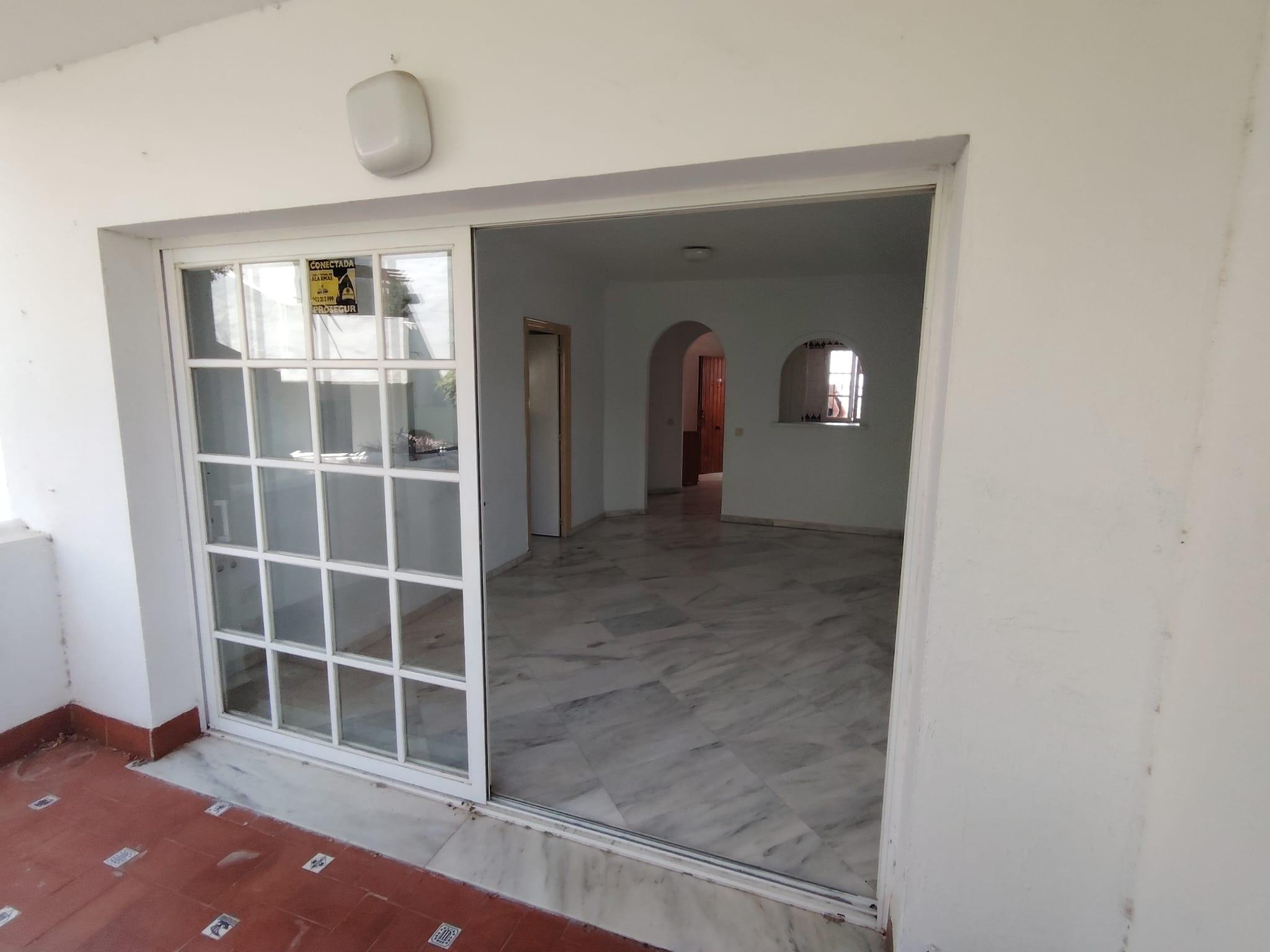 Imagen 5 Apartamento en venta en Benalmádena / Frente al parque la Paloma, 300 mts del mar