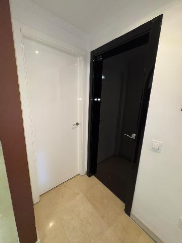 Imagen 19 Inmueble 304397 - Planta Baja en venta en Benalmádena / Frente al portal encontrarás un instituto y un colegio 