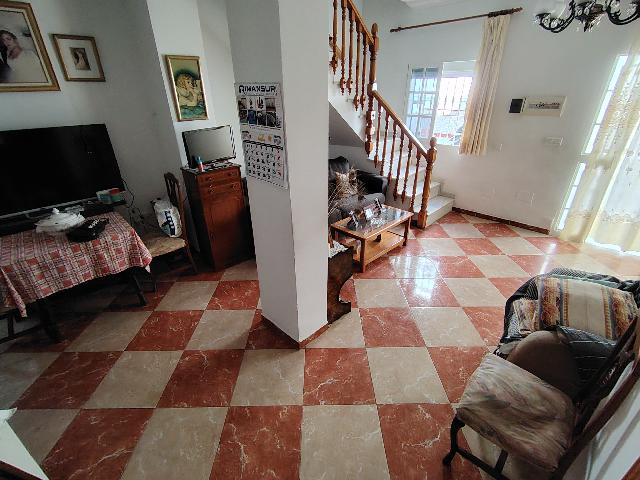 Imagen 8 Inmueble 304603 - Casa Adosada en venta en Vélez-málaga / A 100 msts del mar, a 300 mts de Faro de Torre del Mar 