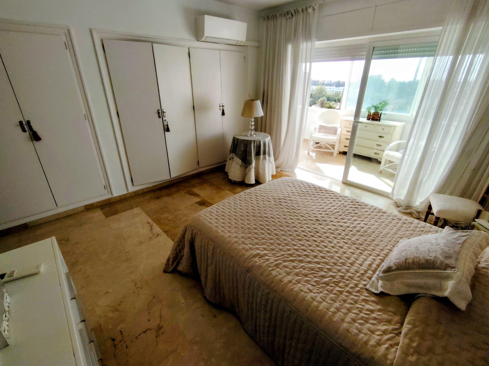 Imagen 18 Apartamento en venta en Marbella / Edificio el Jilguero cerca de la autopista del sol
