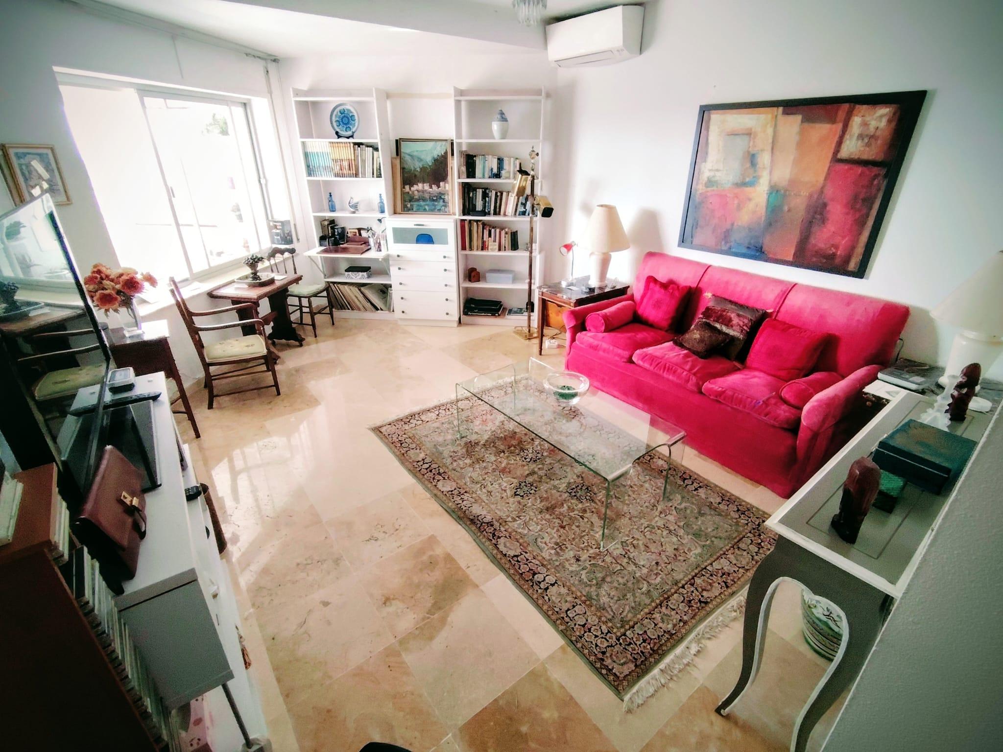 Imagen 13 Apartamento en venta en Marbella / Edificio el Jilguero cerca de la autopista del sol