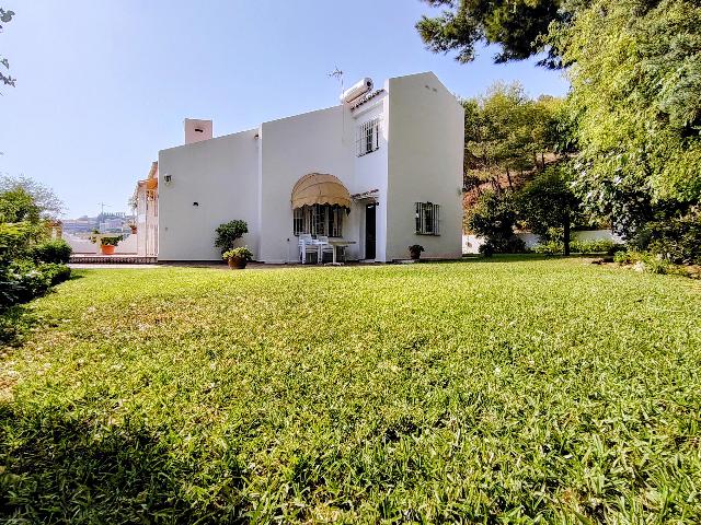 Imagen 2 Inmueble 304925 - Casa Pareada en venta en Málaga / A 10 minutos a pie de las playas de Pedregalejo El Palo