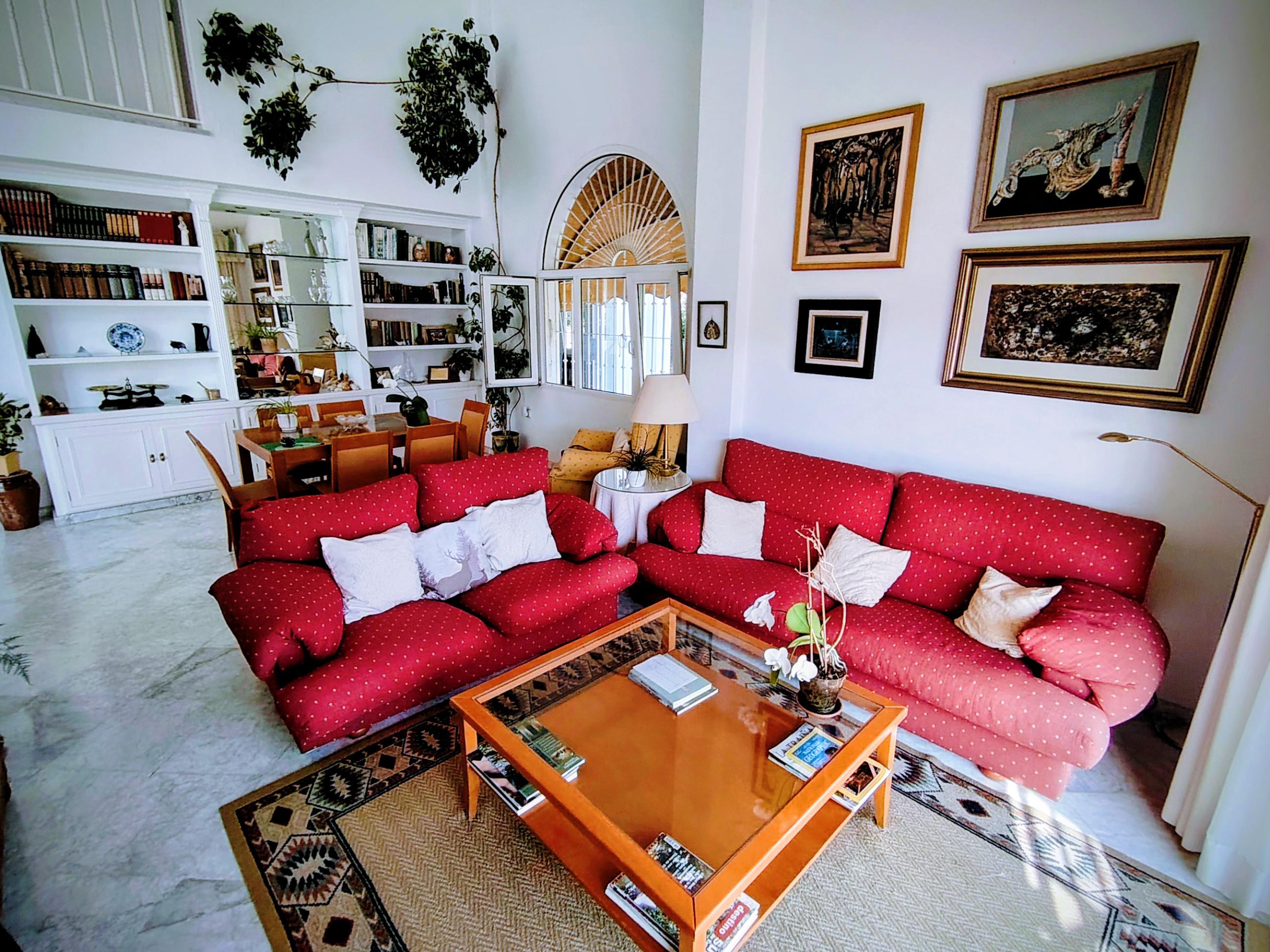 Imagen 1 Casa Pareada en venta en Málaga / A 10 minutos a pie de las playas de Pedregalejo El Palo